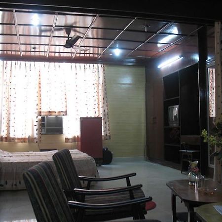 Hôtel Gaurav à Kanpur Extérieur photo