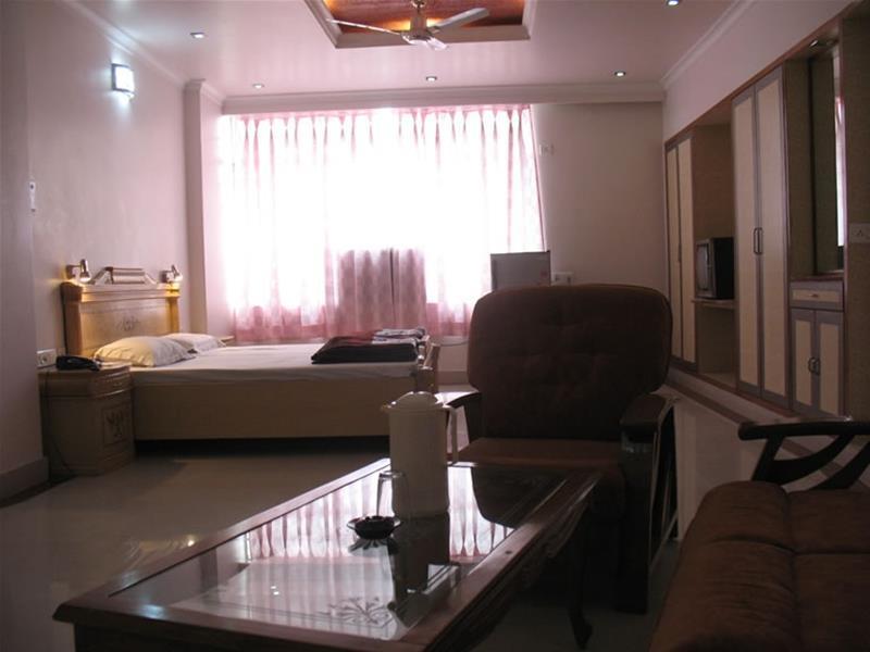 Hôtel Gaurav à Kanpur Extérieur photo